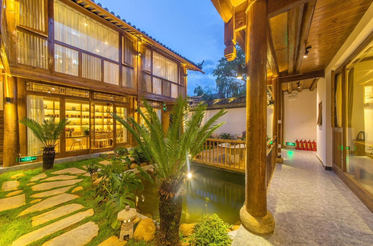 桐墅客栈 Lijiang Village House Exterior foto